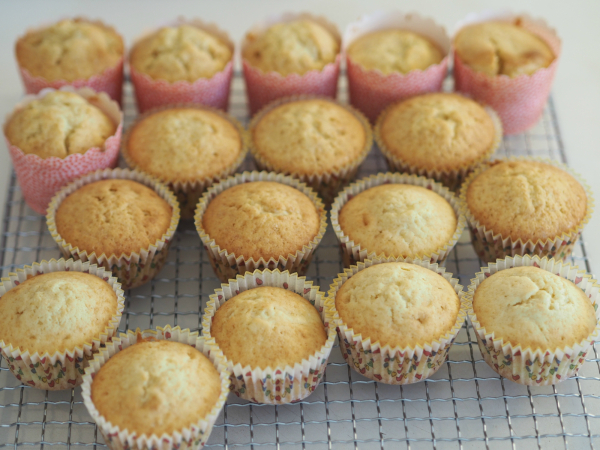 bilde av ferdigstekte cupcakes bilde av ferdigstekte cupcakes