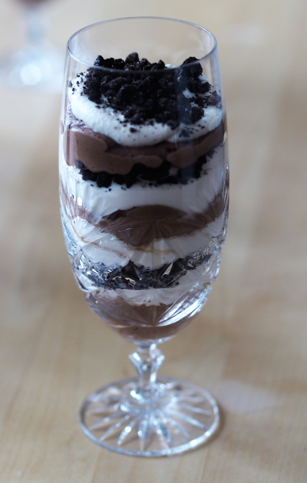 Bilde av Baileys, oreo and cream dessert, klar til servering Bilde av Baileys, oreo and cream dessert, klar til servering