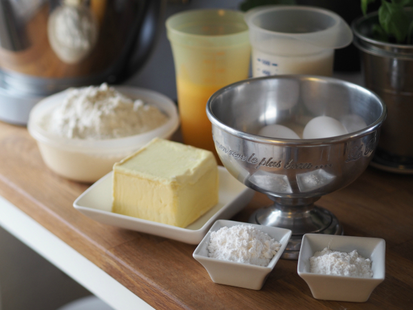 Bilde av ingrediensene til juicekake
