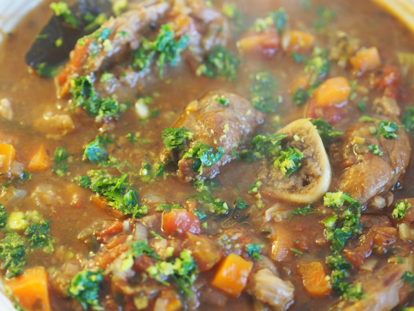 Osso buco klar til å serveres