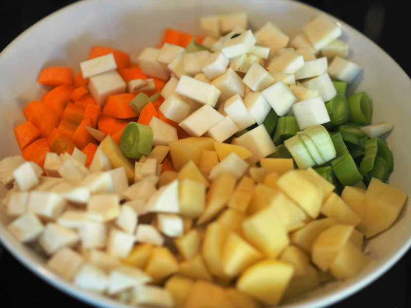 Ferdig hakkede grønnsaker til minestronesuppe