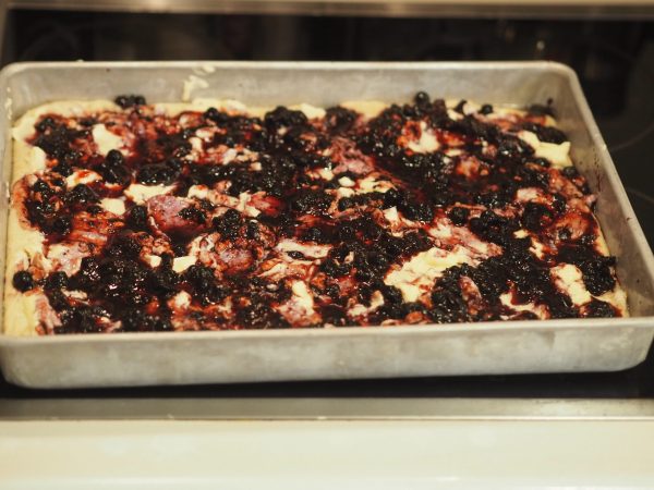 bollefocaccia med-tangzhong metoden, klar til å settes i ovnen